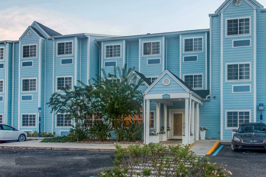 Hotel Microtel Inn & Suites by Wyndham Port Charlotte/Punta Gorda, Port Charlotte, photo