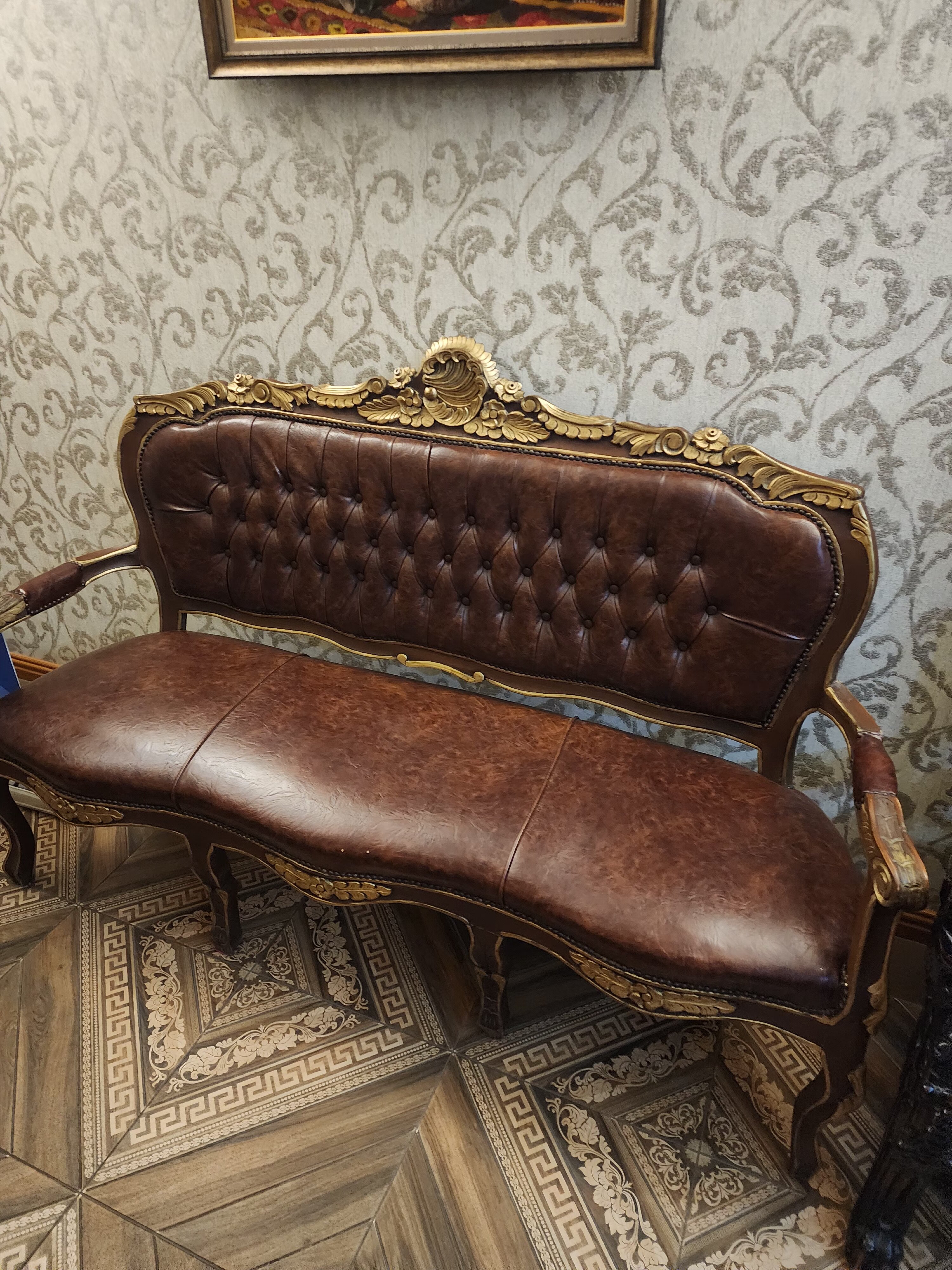 Фото Royal Antique Boutique Hotel