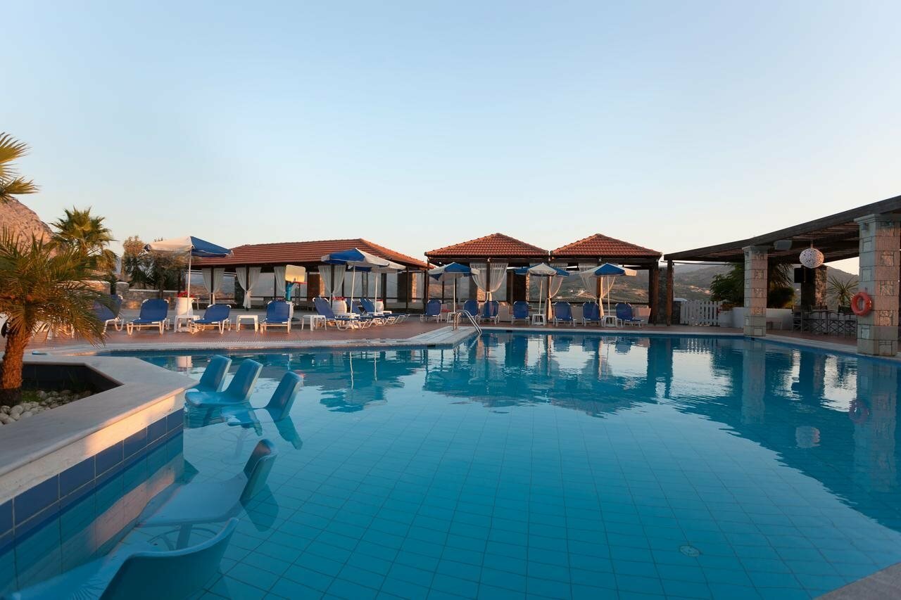 Фото отеля 1