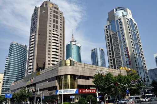 Гостиница Courtyard by Marriott Shanghai Pudong в Шанхае