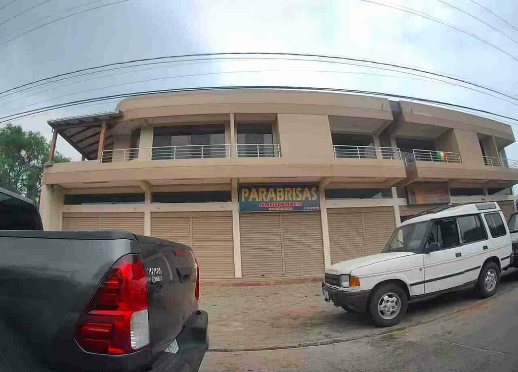 Motorcycle spare parts Parabrisas Originales, Santa Cruz de la Sierra, photo