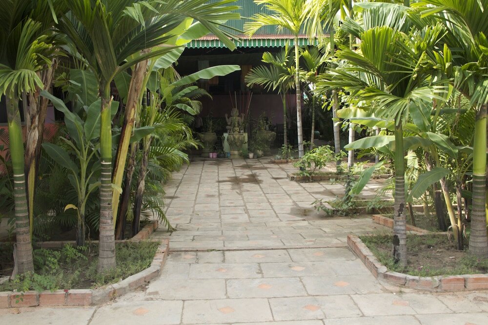 Фото Palm Garden Lodge