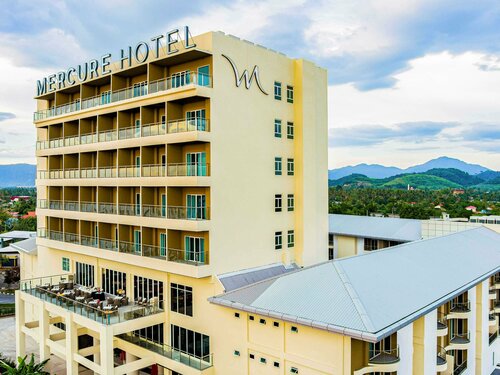 Гостиница Mercure Langkawi Pantai Cenang в Малайзии