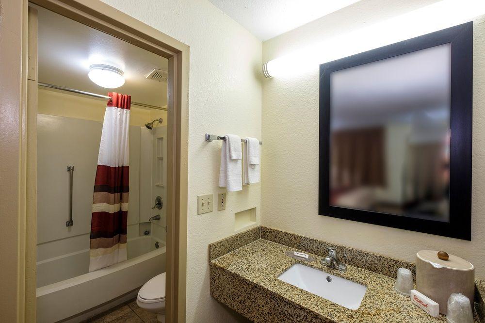 Фото Red Roof Inn Ft Myers