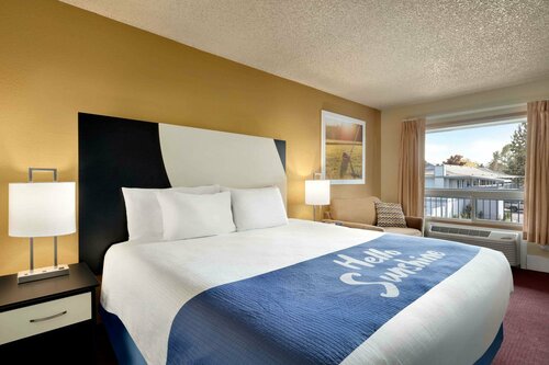 Гостиница Days Inn by Wyndham Bend