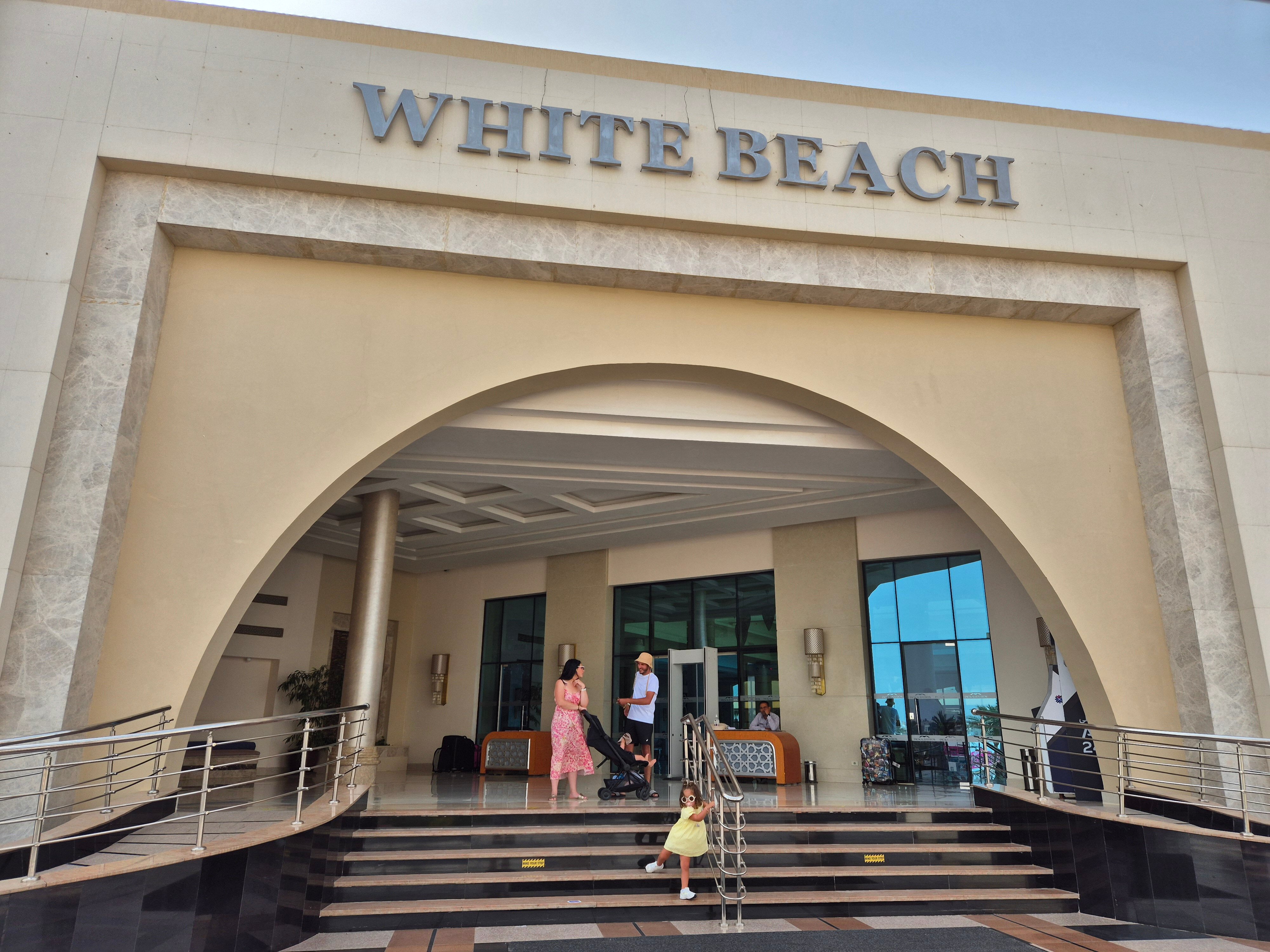 Фото Pickalbatros White Beach Resort