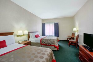 Гостиница Ramada by Wyndham Hawthorne Lax La Stadium
