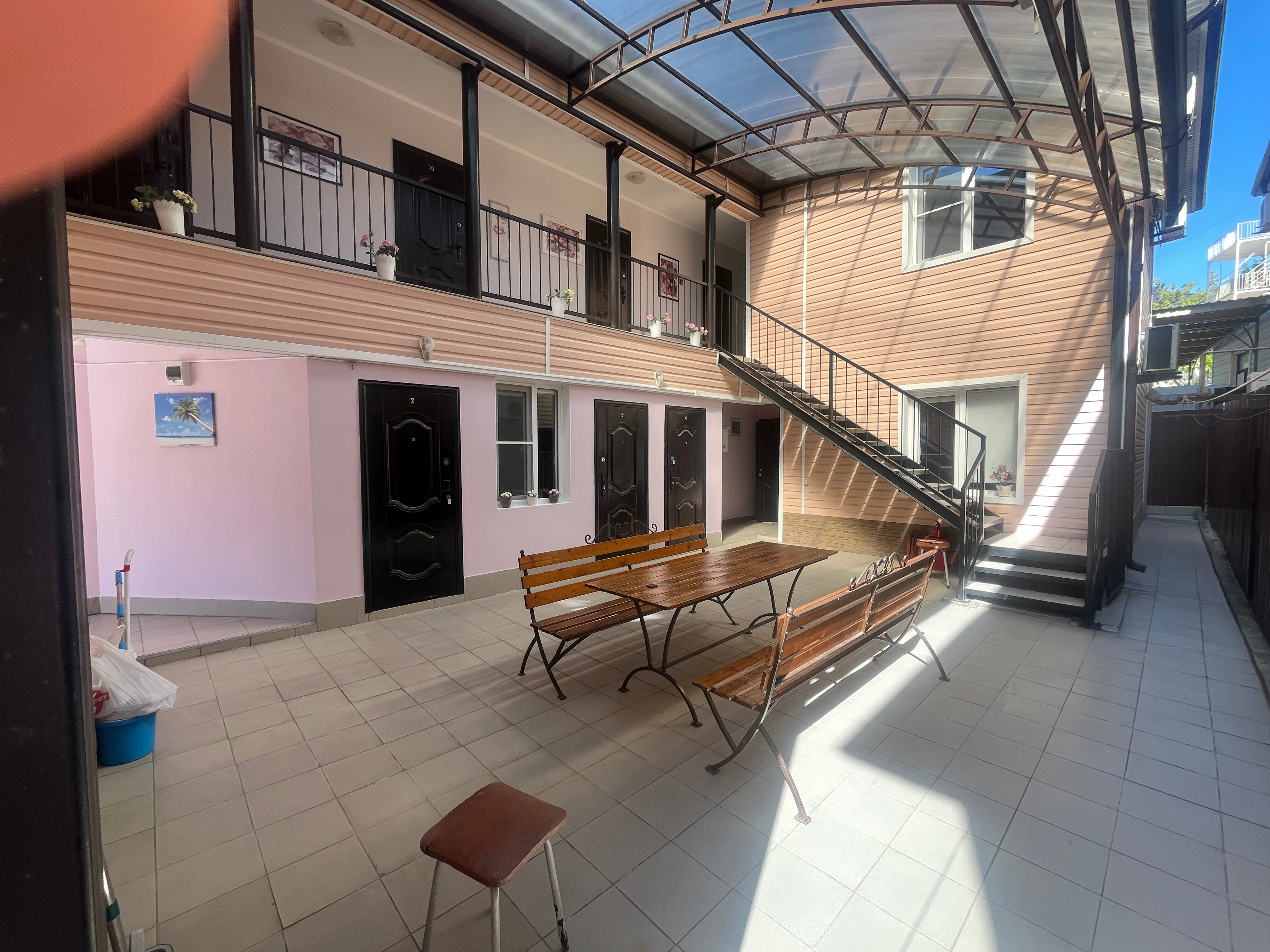 Фото Адриана