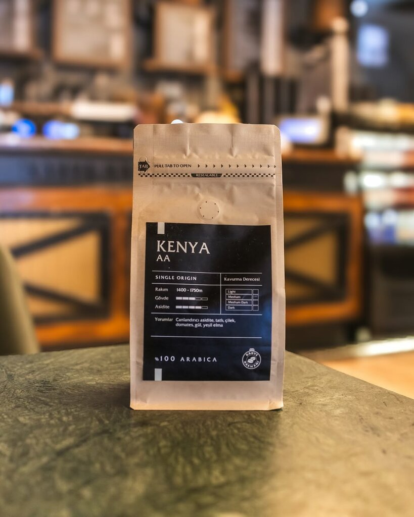 Nuts, snacks, dried fruits Harman Nuts Coffee, Suleymanpasa, photo