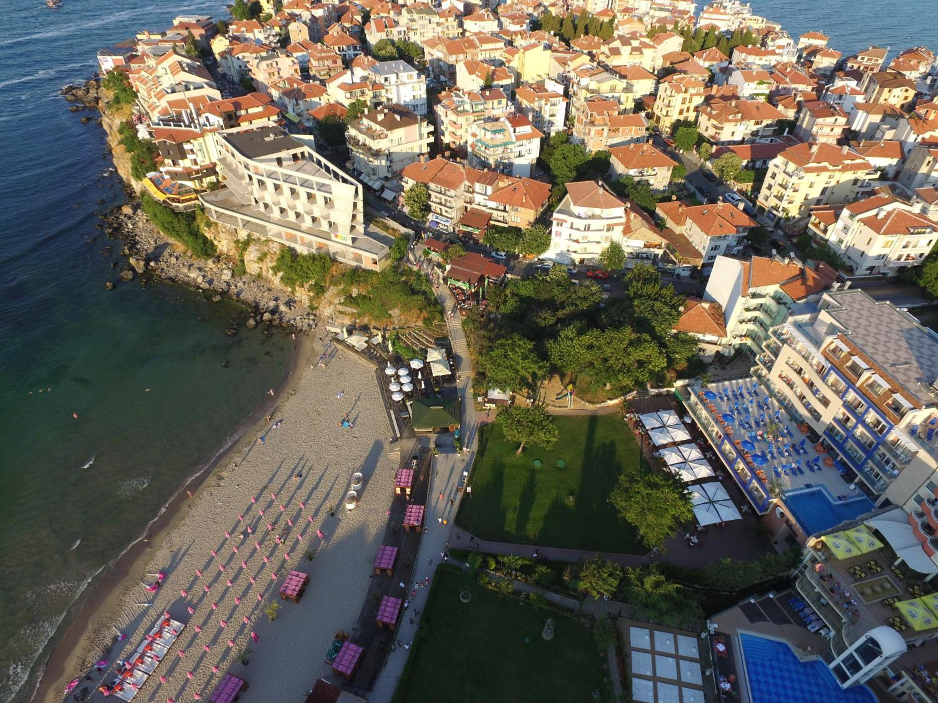 Фото Селена