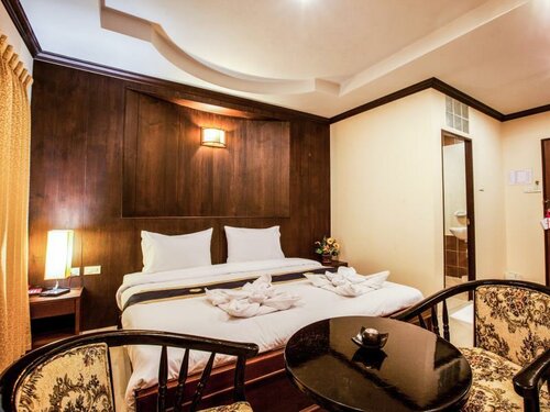 Гостиница Triple Rund Place Hotel