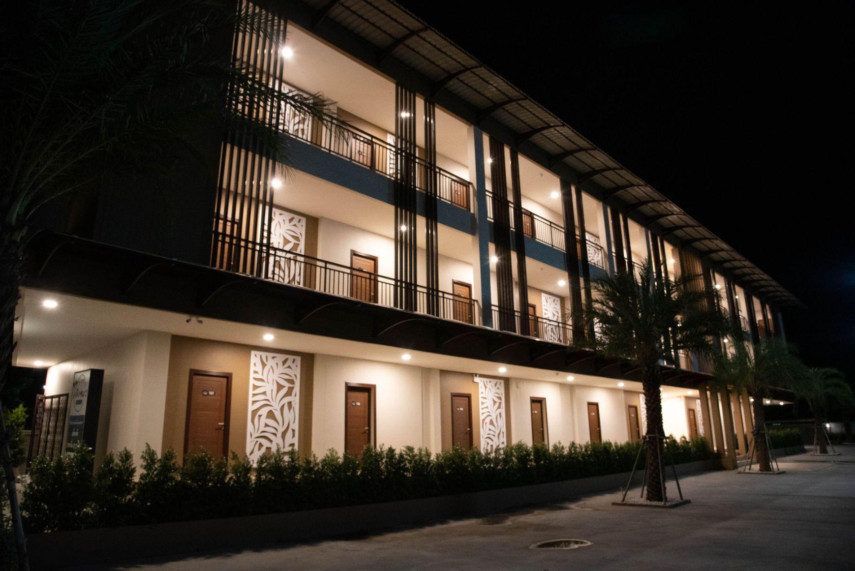 Фото It's Me Keawanong Hotel