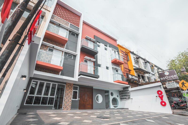 Гостиница Oyo 1487 Residence Khoe в Джакарте