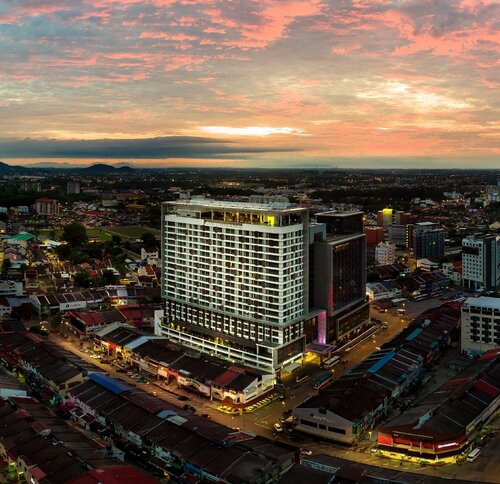Гостиница The Straits Hotel & Suites в Малакке