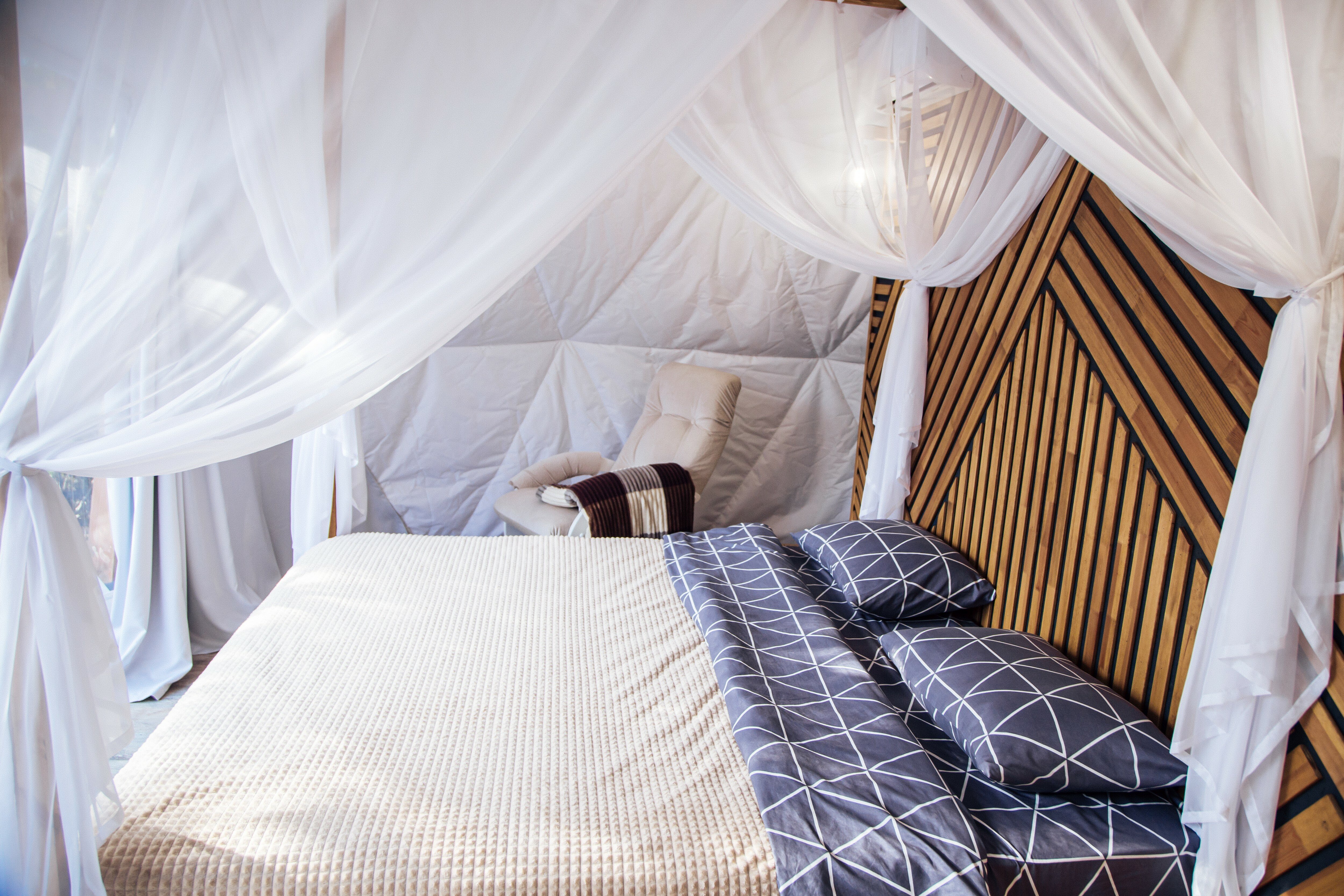 Фото Коттедж в лесу