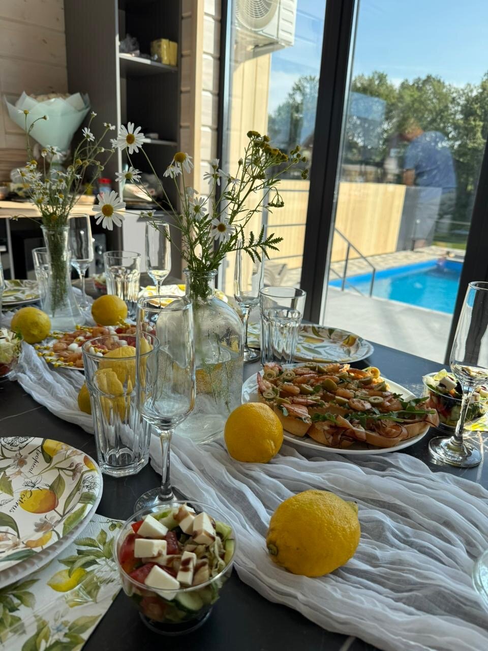 Фото Атмосфера