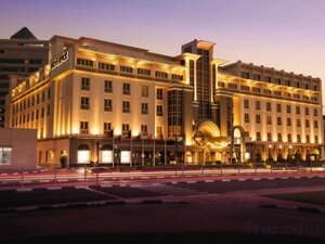 Mövenpick Hotel & Apartments Bur Dubai (Mövenpick Hotel & Apartments Bur Dubai, Oud Metha, Bur Dubai, Dubai), hotel