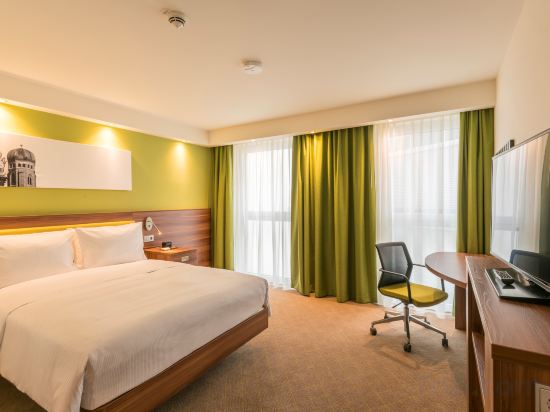 Фото Hampton by Hilton Munich City West