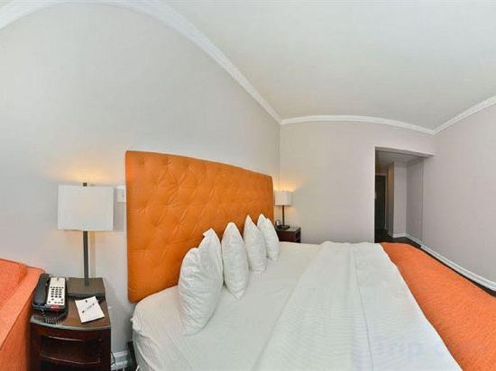 Фото Ravel Hotel Trademark Collection by Wyndham