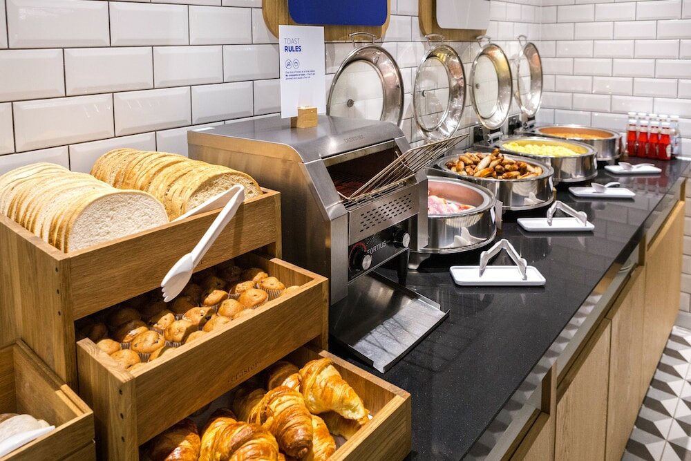 Фото Holiday Inn Express London-Watford Junction, an Ihg Hotel