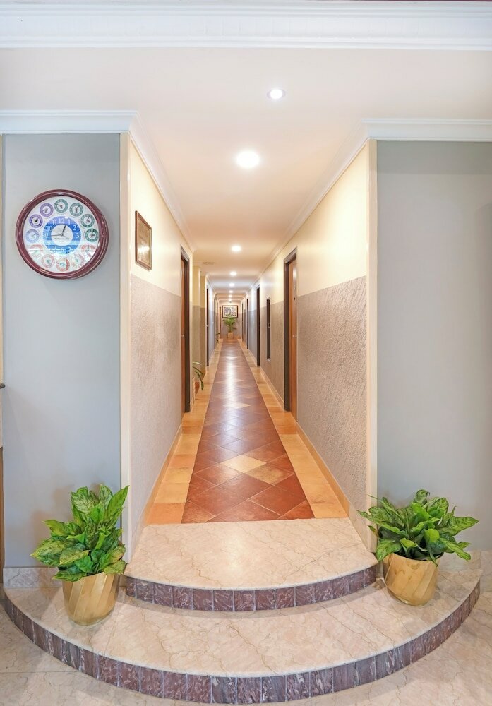 Фото Cross Roads Inn