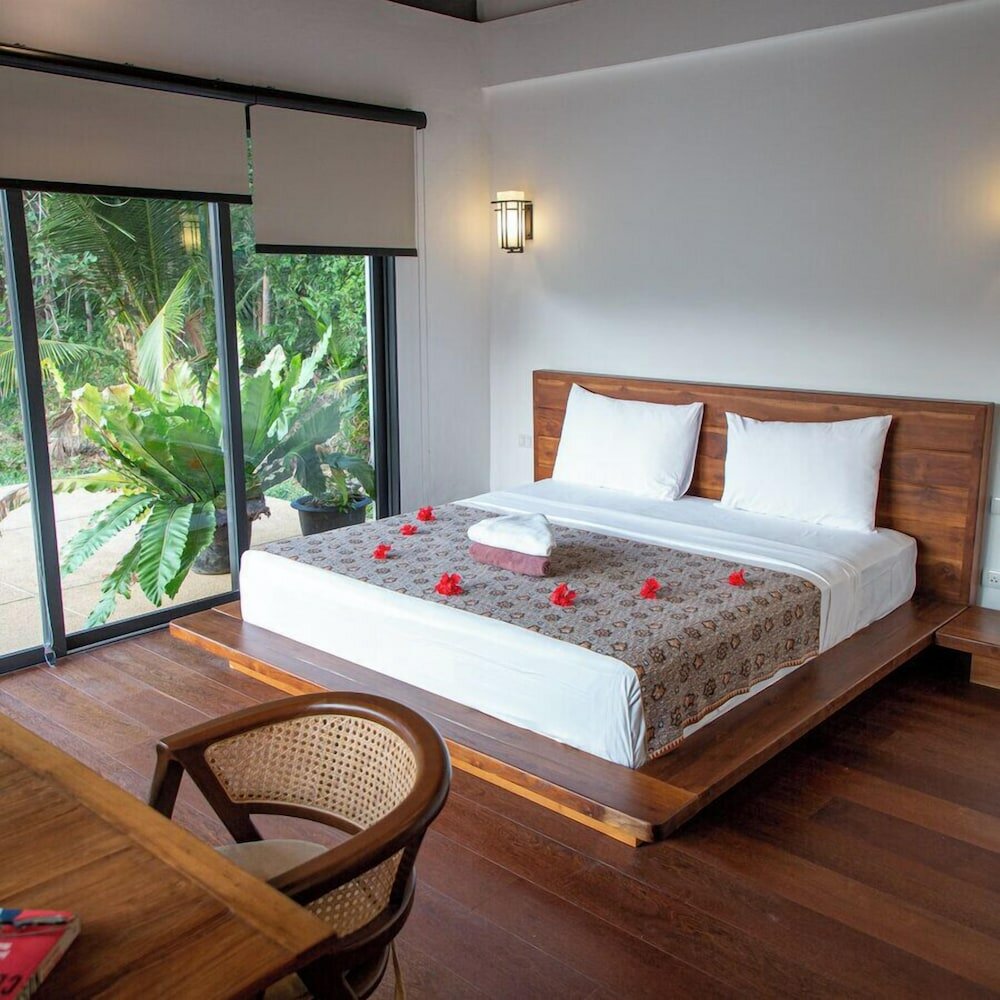 Фото Koyao Bay Pavilions