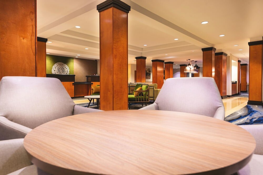 Фото Fairfield Inn & Suites by Marriott Redding