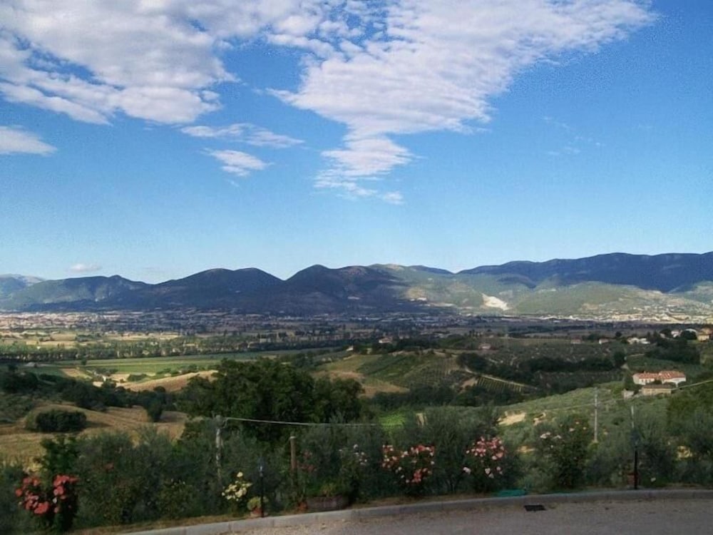 Фото B&b La Collina del Sagrantino