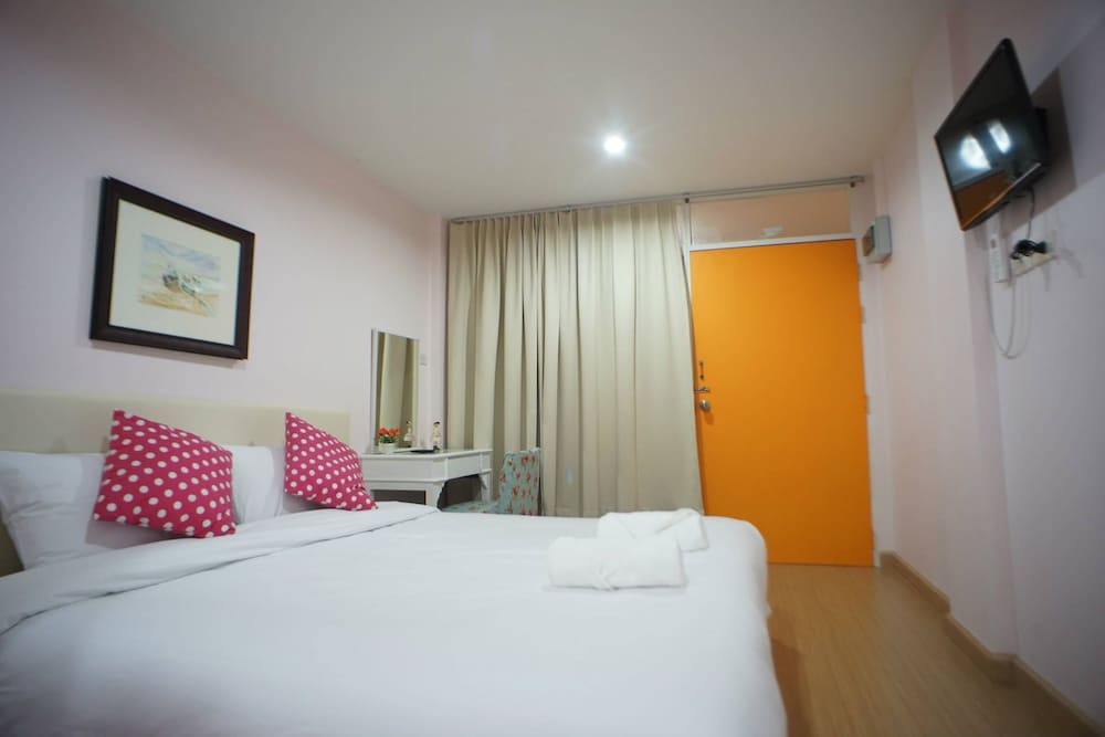 Фото The Grace House Chiangmai - Hostel