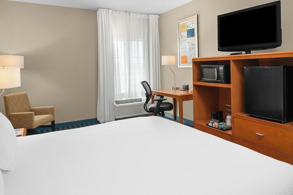 Фото Fairfield Inn and Suites by Marriott Sacramento Elk Grove