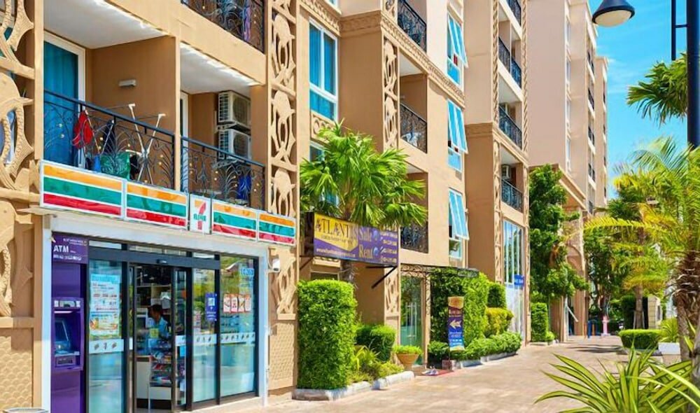 Фото Atlantis Condo & Water Park Pattaya by the Sea