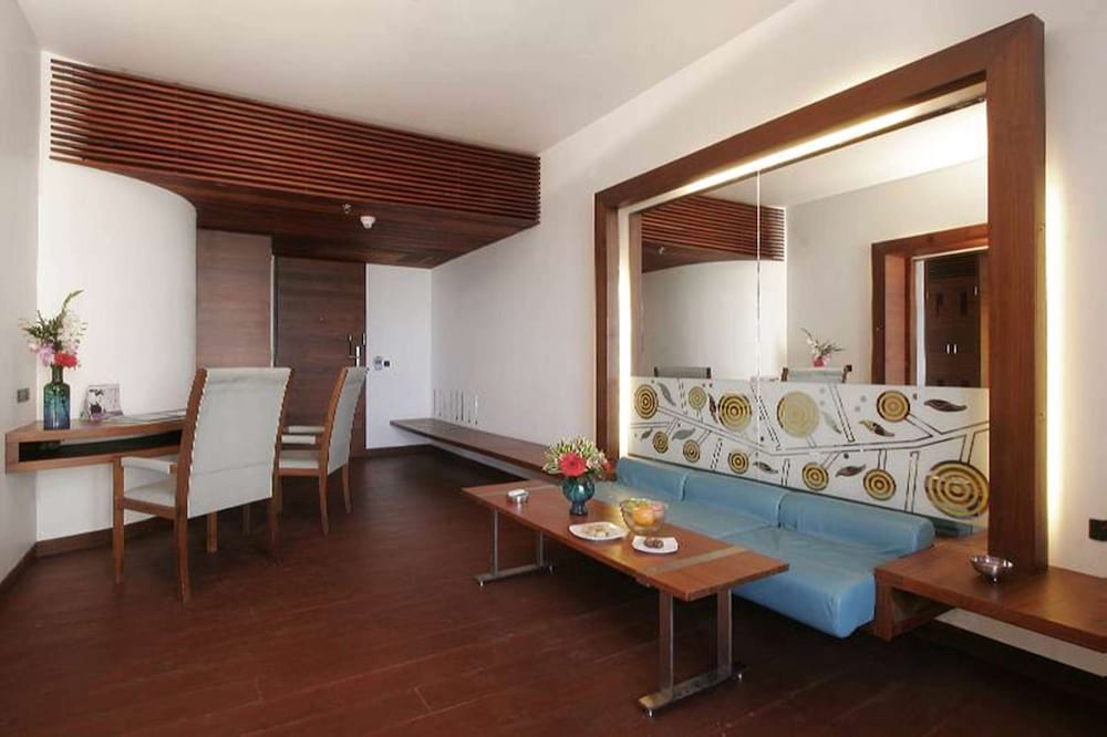 Фото The Promenade Pondicherry