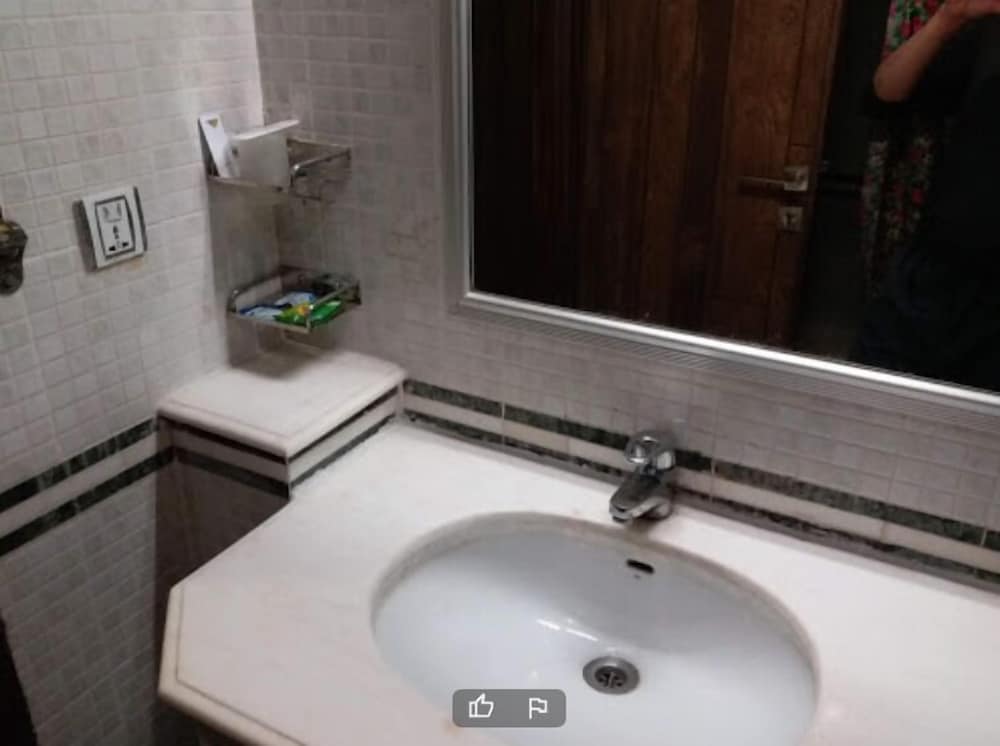 Фото Отель One Karachi