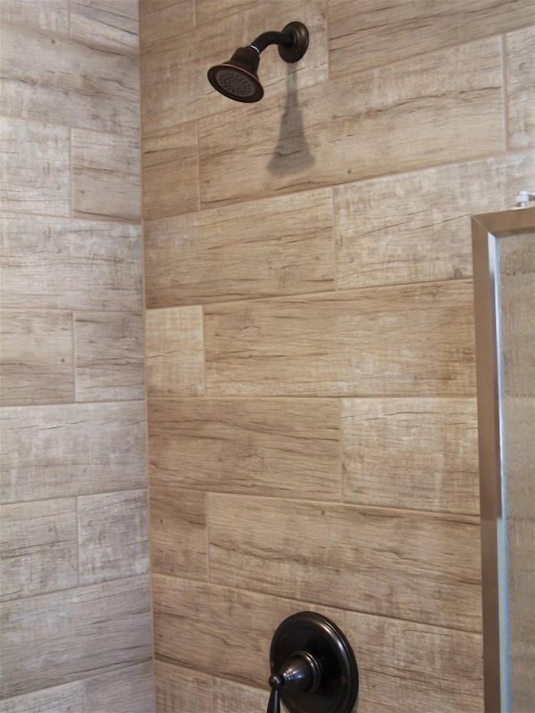 Фото Hurricane Hideaway Lodging