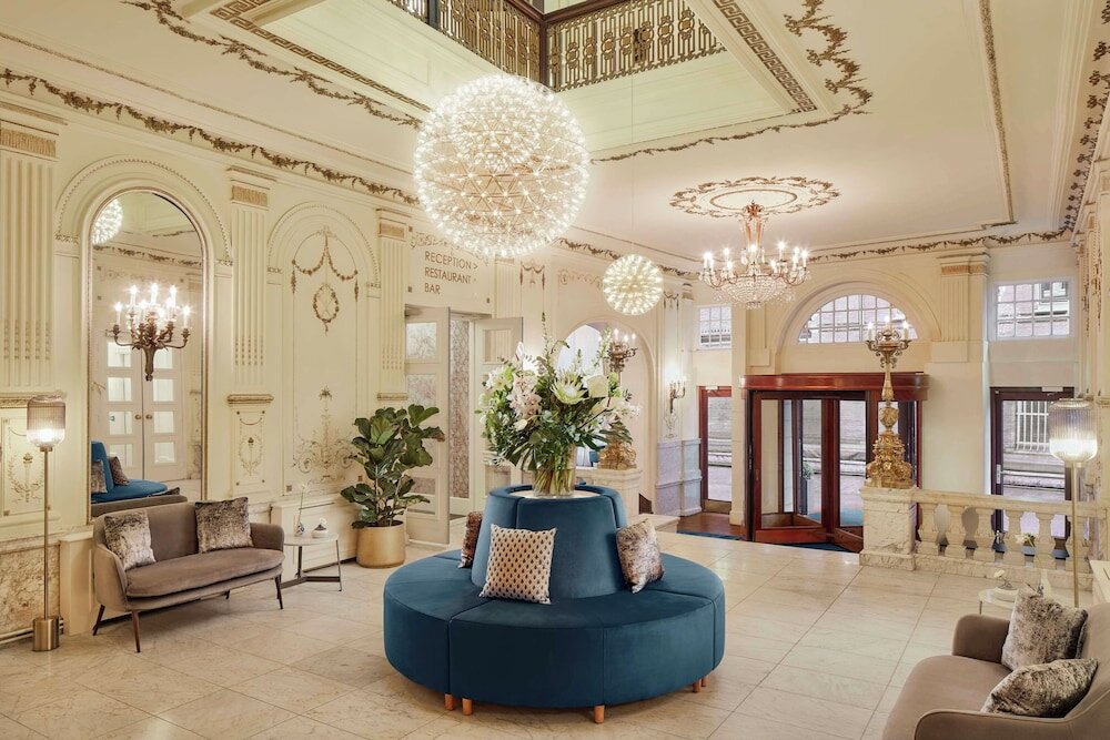 Фото отеля 2