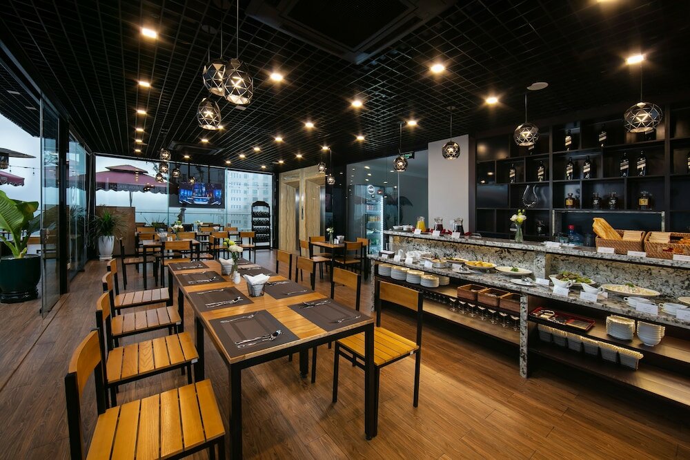 Фото Halais Hotel