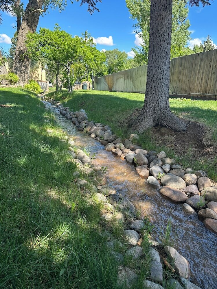Фото El Pueblo Lodge