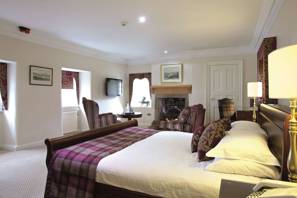 Фото Macdonald Houstoun House