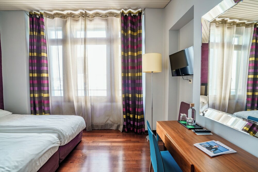 Фото Rivage Hotel Restaurant Lutry