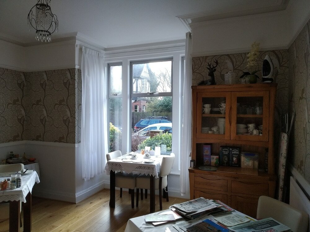 Фото Anton Guest House B&b