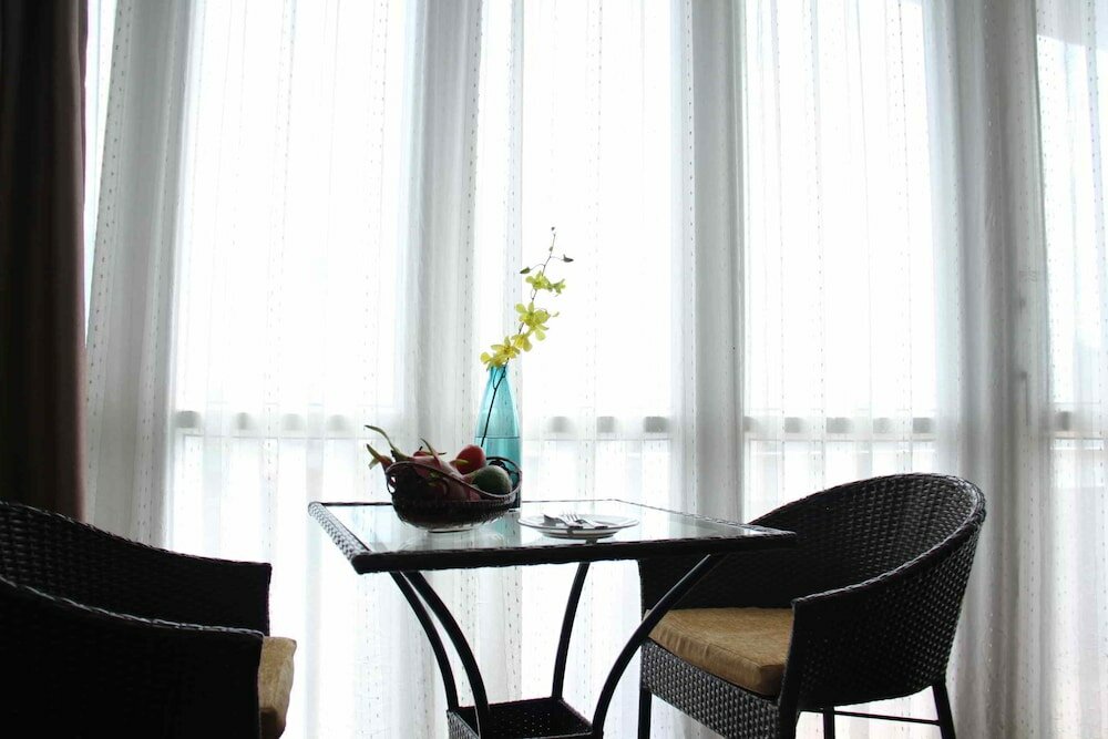 Фото Orchid Hotel