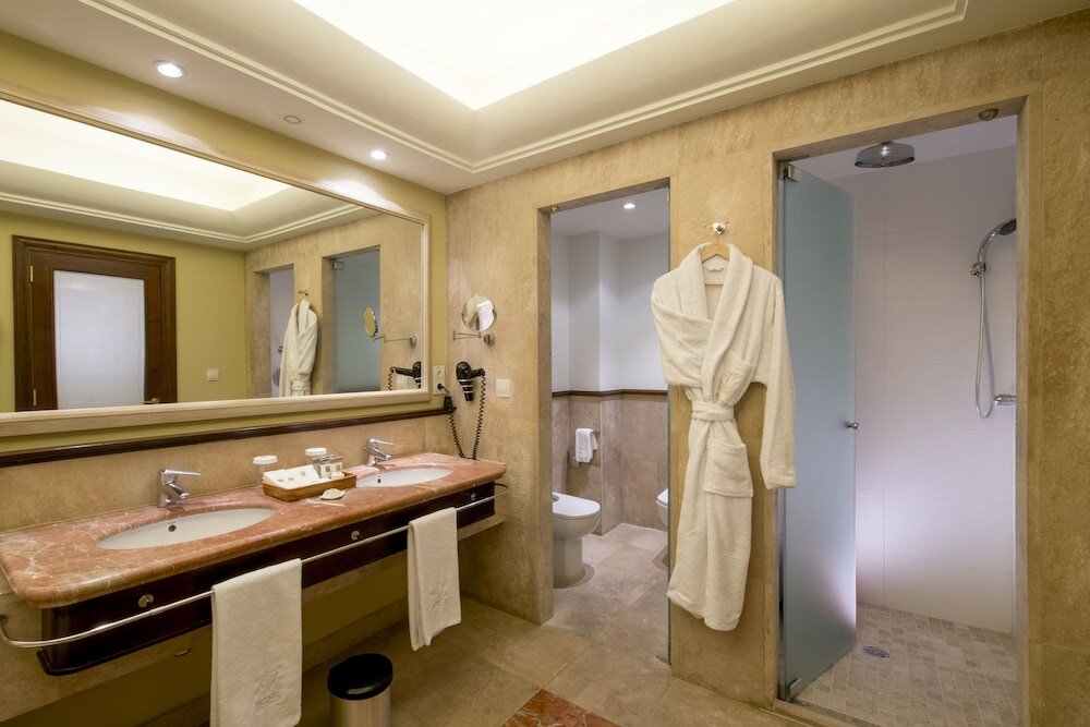 Фото 126535940387