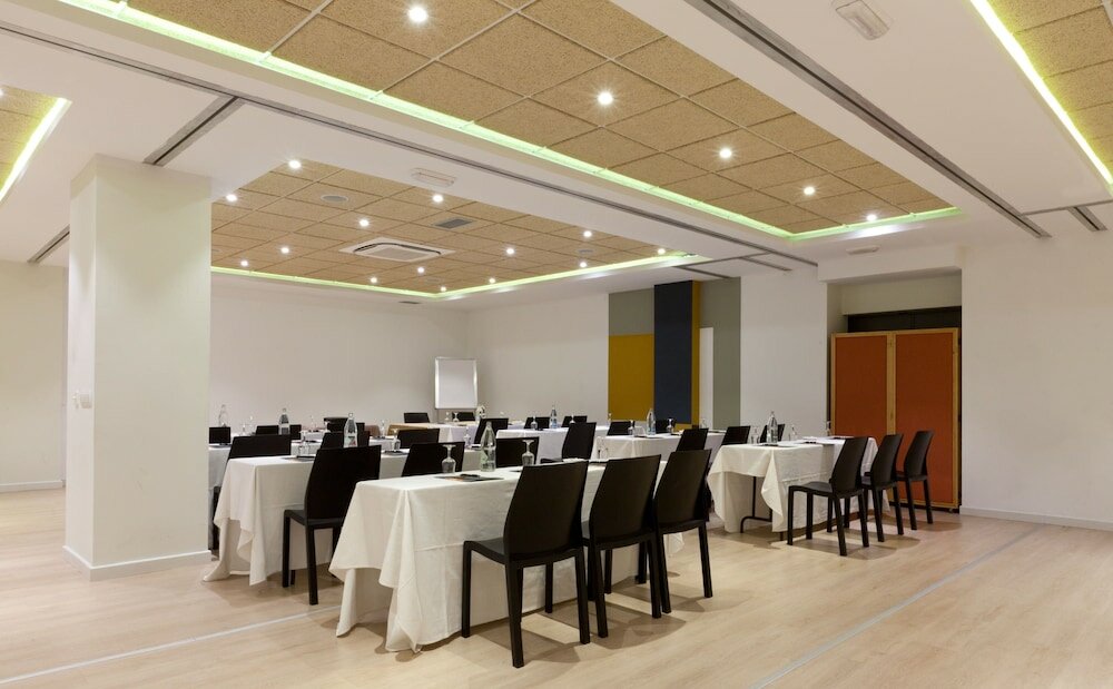 Фото Senator Barajas Hotel