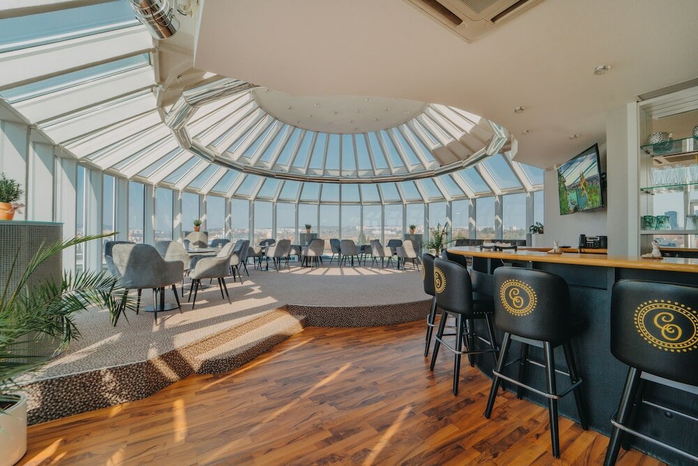 Фото Cosmopolitan Bobycentrum