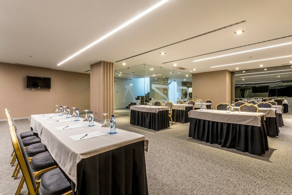 Фото Czar Lisbon Hotel