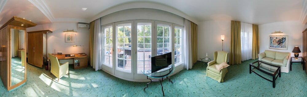 Фото Hotel Villa im Park