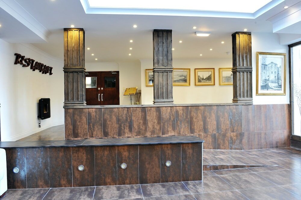 Фото Kings Arms Hotel