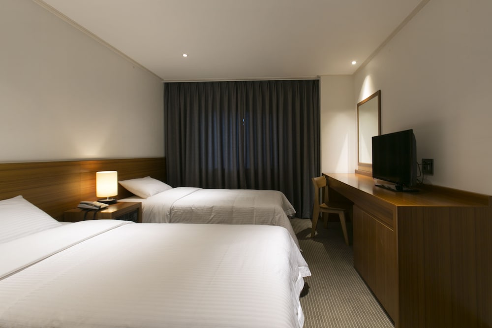 Фото Busan Tourist Hotel