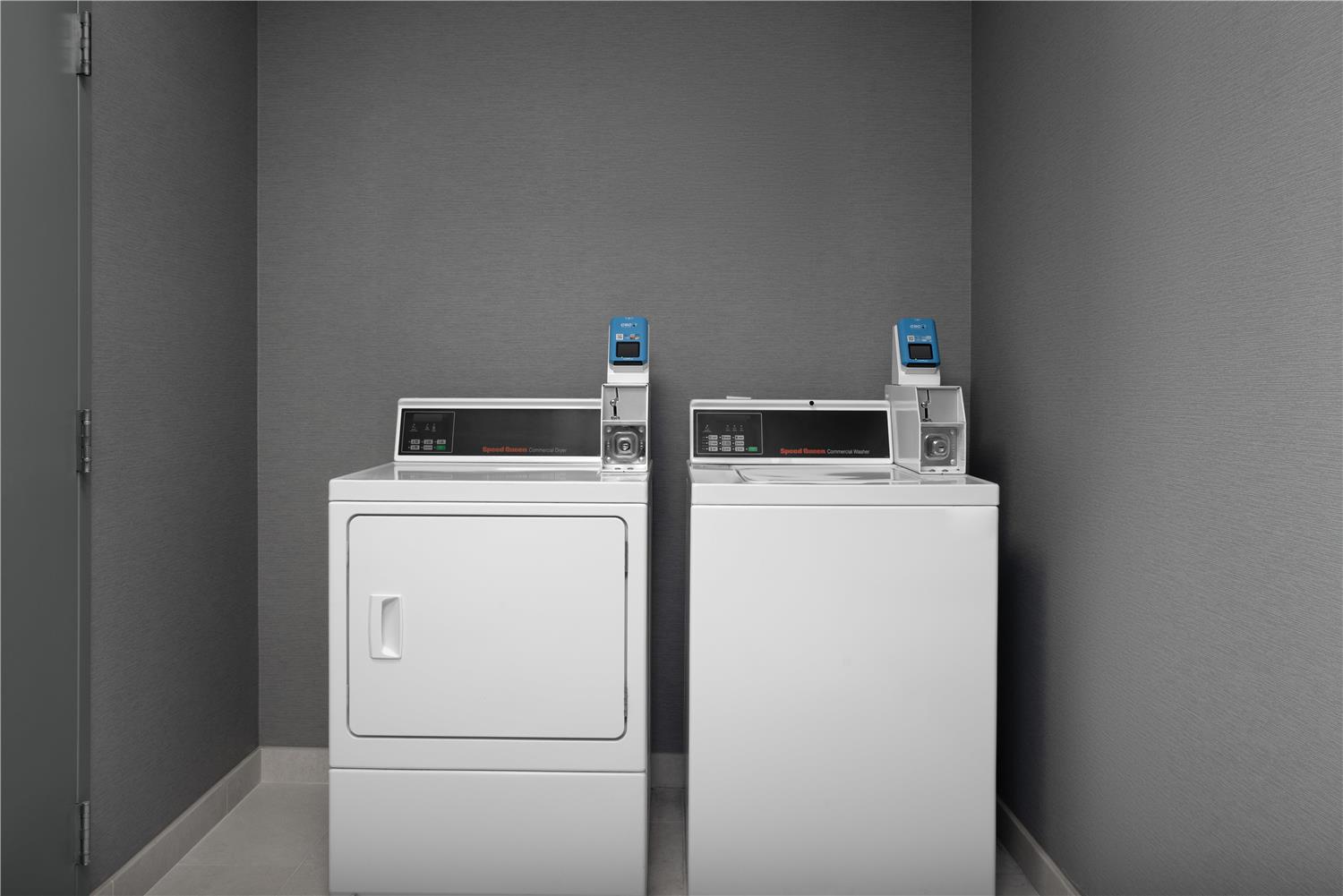 Фото Hampton Inn Indianapolis Downtown Across from Circle Centre