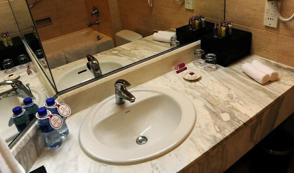 Фото Beijing International Hotel